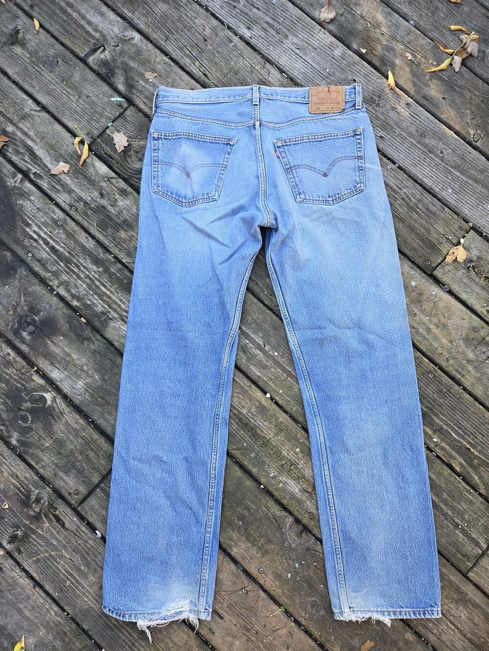 Vintage Levi’s 501 Button Fly Jeans 2001 Mens 36x32 Light Wash Distressed Cut
